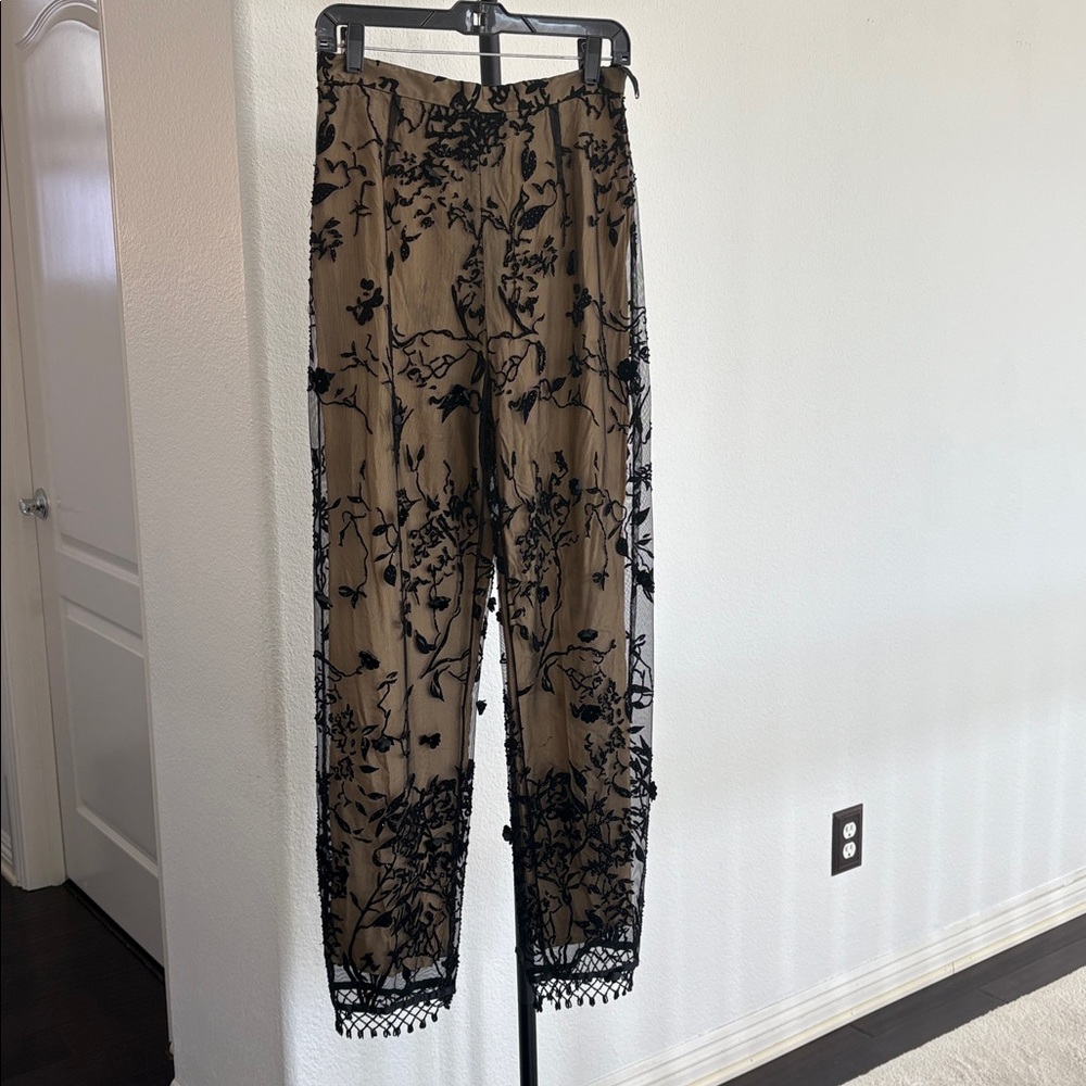 First Lady Two Piece Embellished Top and Pants NWT Size 6